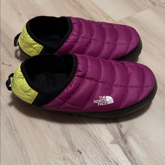 The north face thermoball slippers special edition - Picture 2 of 4